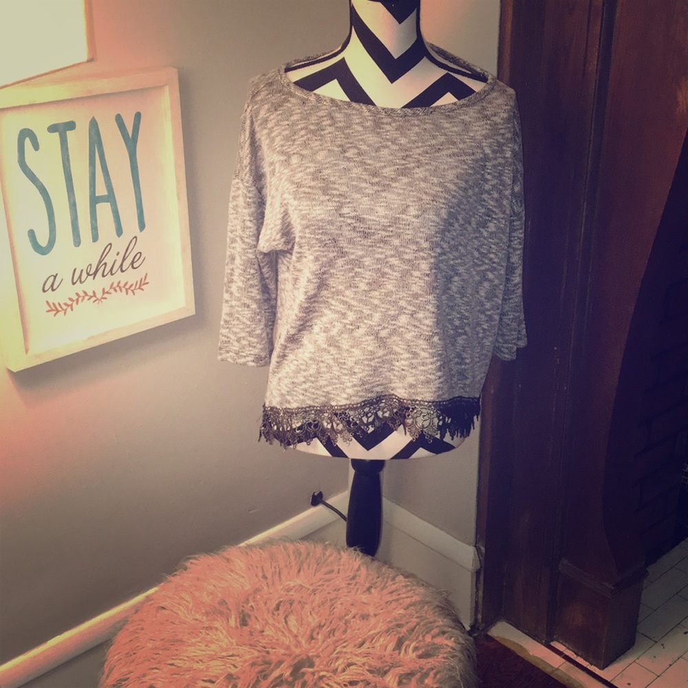 Alya from Francescas boutique light sweater